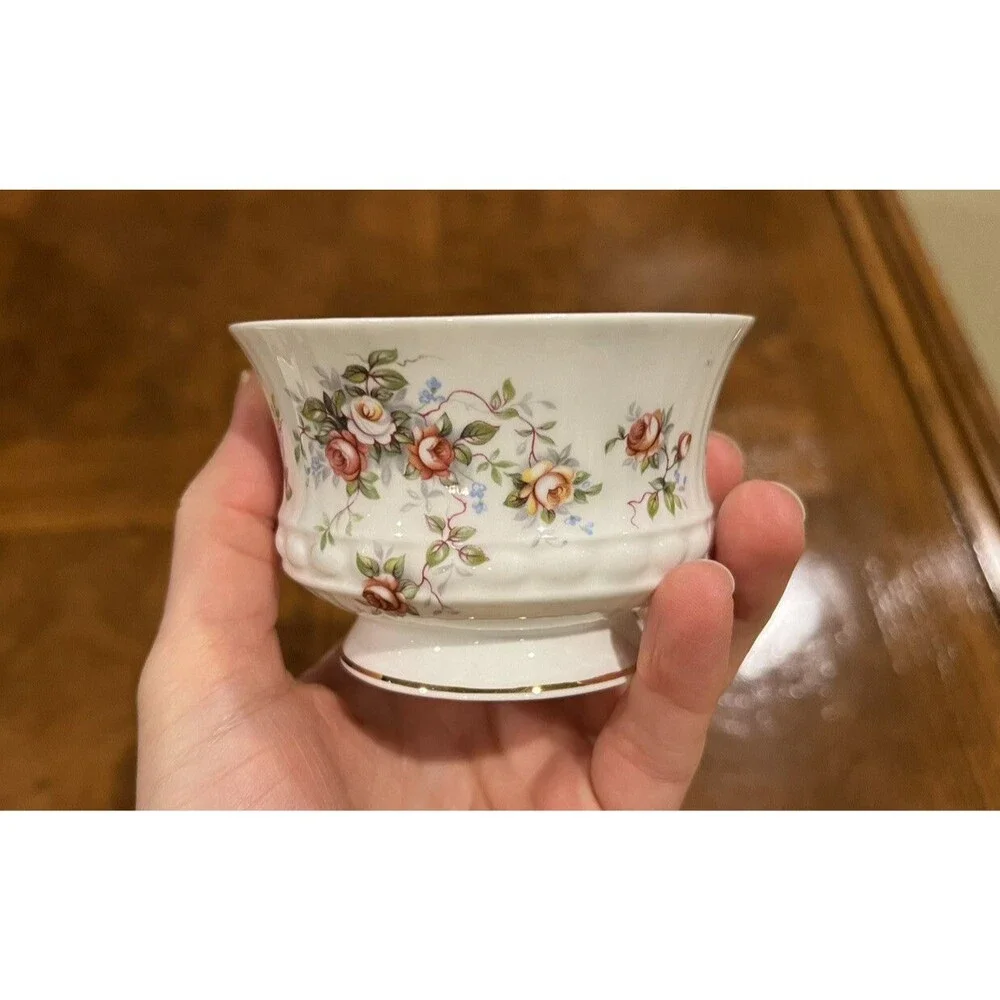 Vintage Queens Rosina Fine Bone China Creamer & Sugar Bowl (Rosamund Pattern)